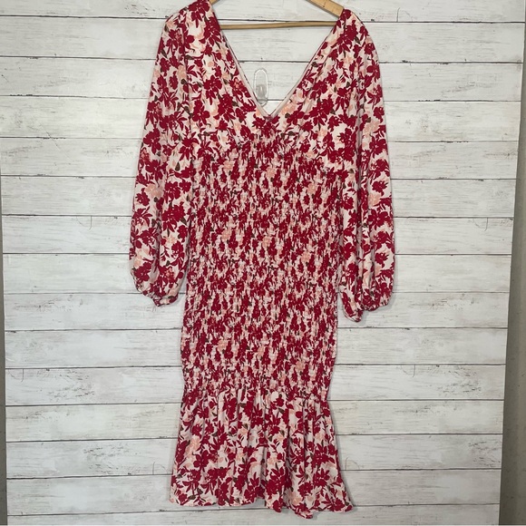 Cupshe Island Sun Red Bodycon Floral Print Smocked Ruffled Midi Dress Size L - Picture 2 of 4